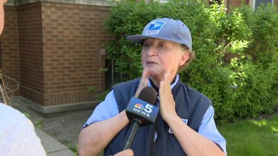 Postal worker helped save children from fire on Chicago's NW Side